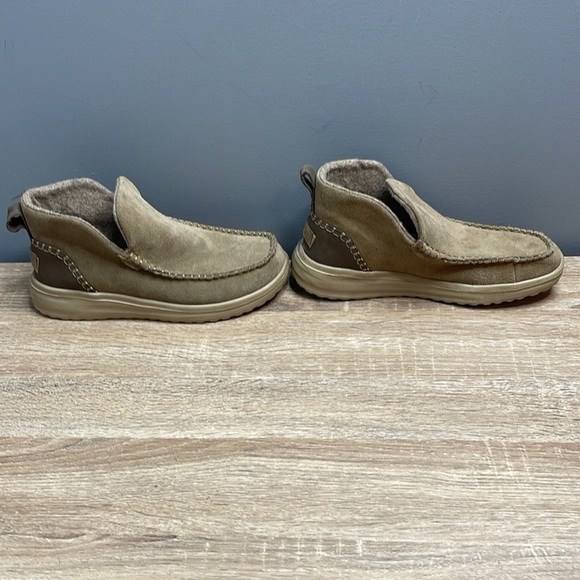 Hey Dude NWT Chestnut Denny Suede Slip-On Booties Lightweight Moc Toe Comfort 7 - Picture 4 of 10